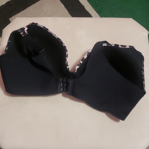 Bra - Picture 2 of 3